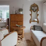 Allika Holiday House *