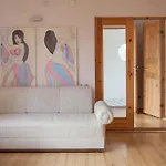 Allika Holiday House 펜션 페르누