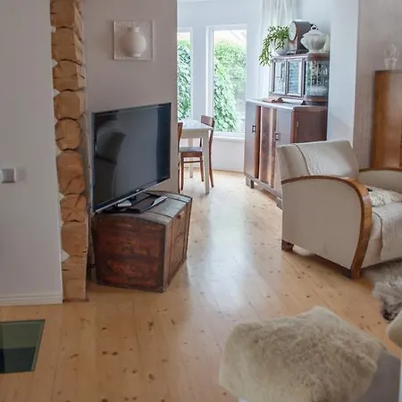 Allika House * パルヌ