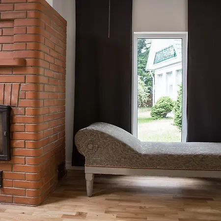 別荘 Allika House パルヌ